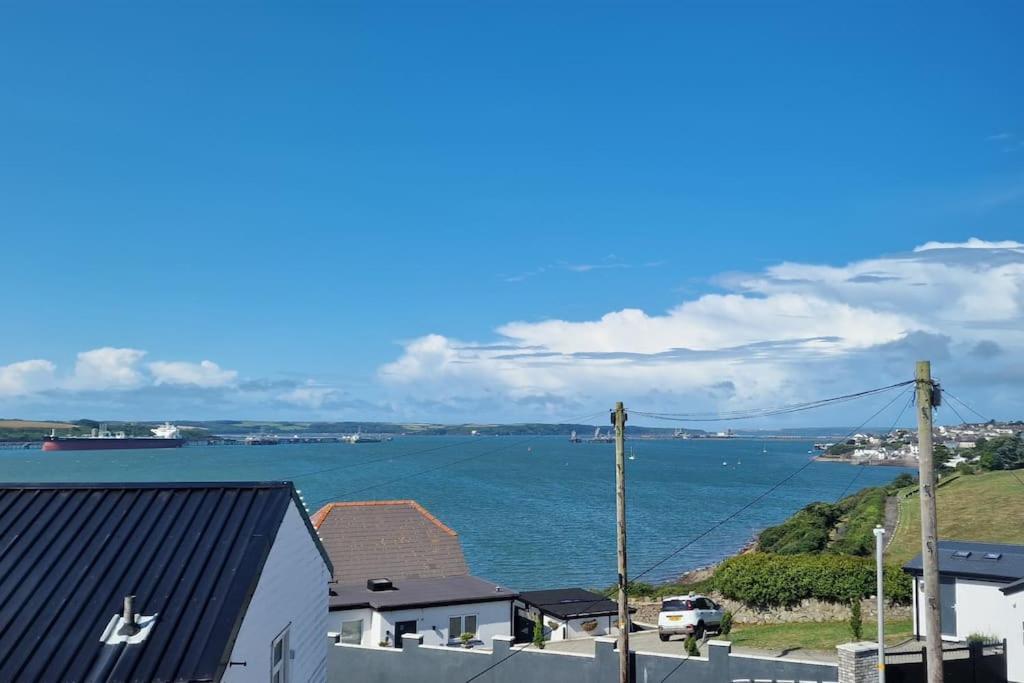 Sea View Luxury 5 Star Cottage Near Milford Marina Milford Haven Kültér fotó